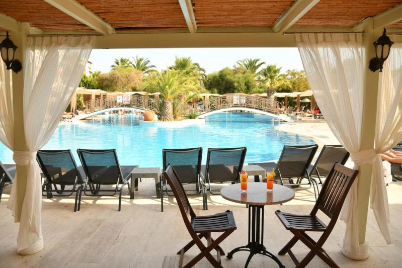Izmir utazás Club Yali Hotels & Resort
