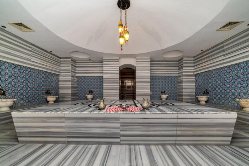 Side utazás Commodore Elite Suites & Spa