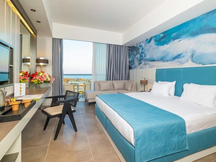 Antalya utazás Crystal Centro Resort