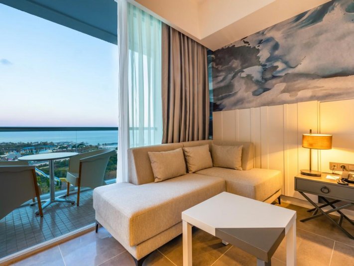 Antalya utazás Crystal Centro Resort