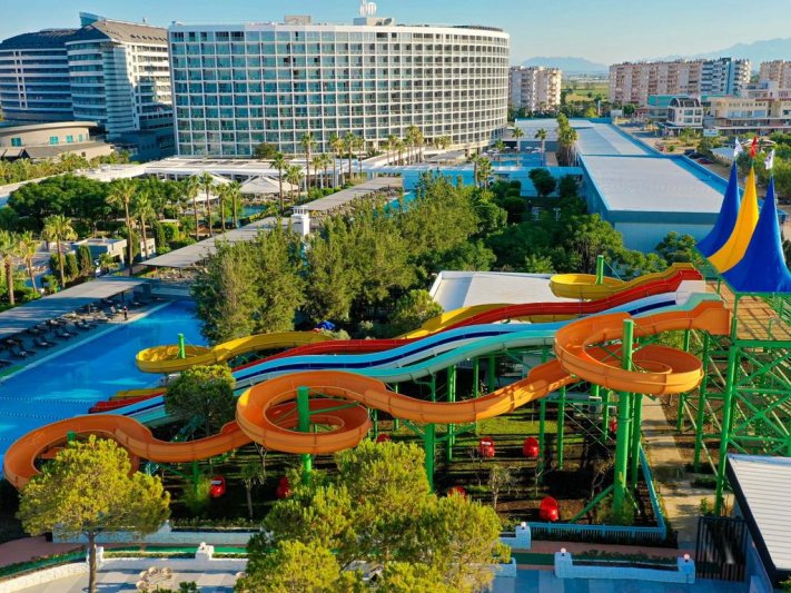 Antalya utazás Crystal Centro Resort
