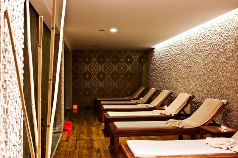 Kemer utazás Crystal Flora Beach Resort