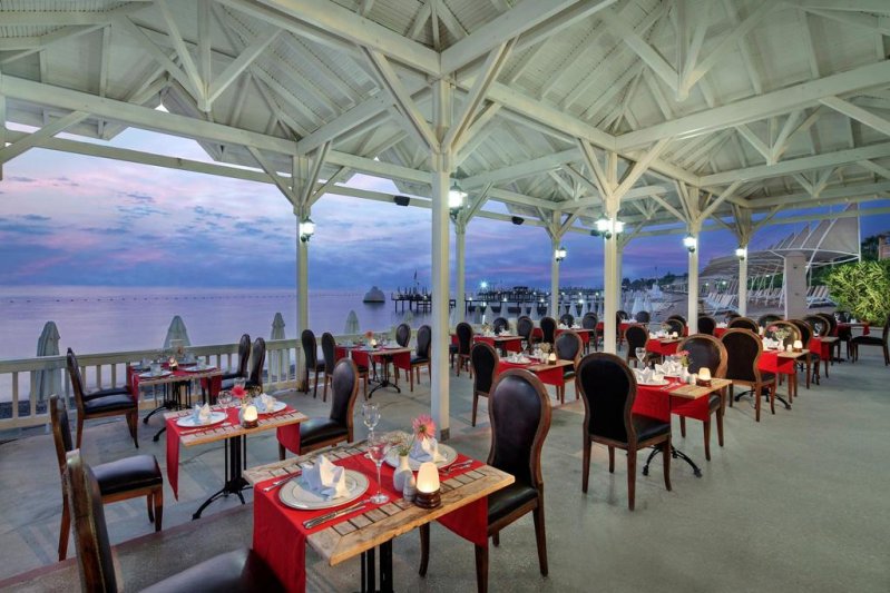 Crystal Flora Beach Resort Kemer