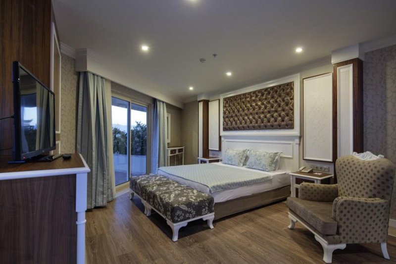 Crystal Sunset Luxury Resort & Spa Side
