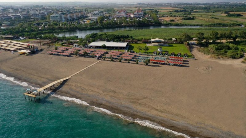 Belek utazás Crystal World Of Colours Comfort Collection