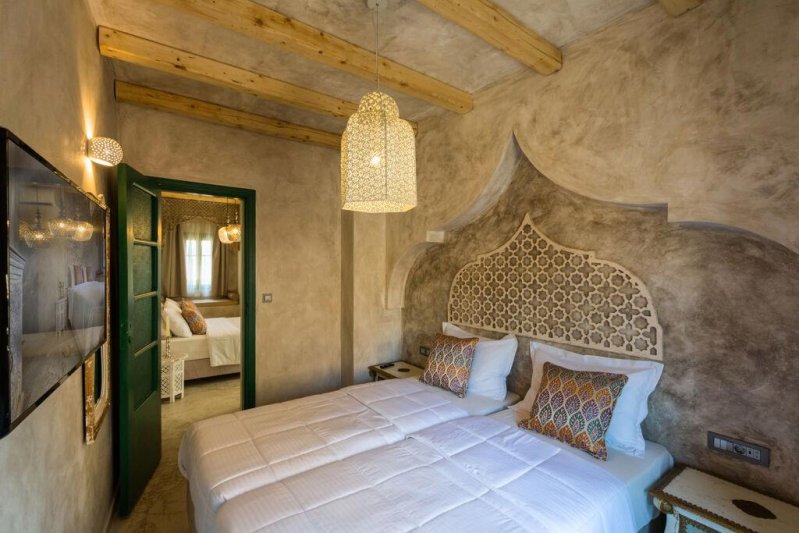 Decan Concept Boutique Estate Rodosz