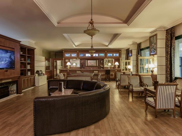 Alanya utazás Delphin Deluxe Resort