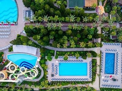 Antalya utazás Delphin Diva