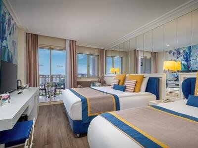 Antalya utazás Delphin Diva