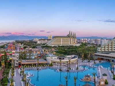 Antalya utazás Delphin Palace