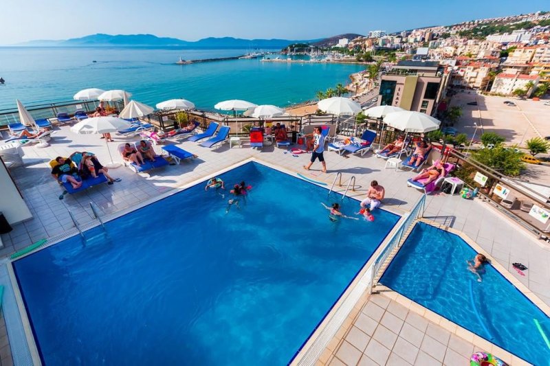 Kusadasi utazás Derici Hotel