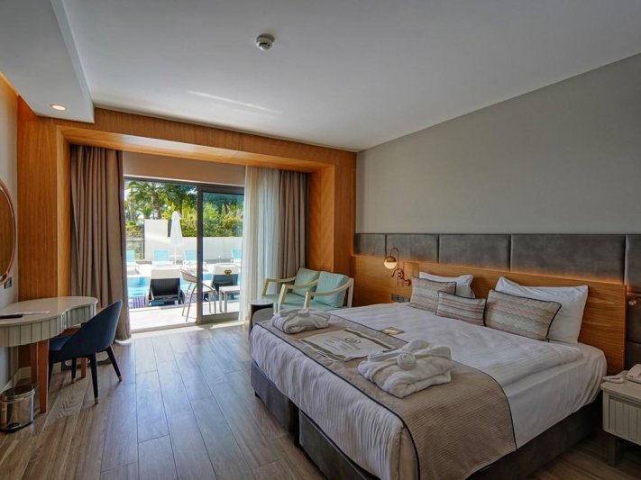 Side utazás Diamond De Luxe Hotel & Spa