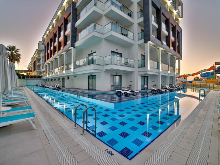 Side utazás Diamond De Luxe Hotel & Spa