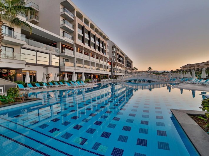 Side utazás Diamond De Luxe Hotel & Spa