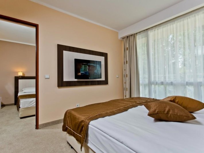 Napospart utazás Dit Club Hotel Evrika