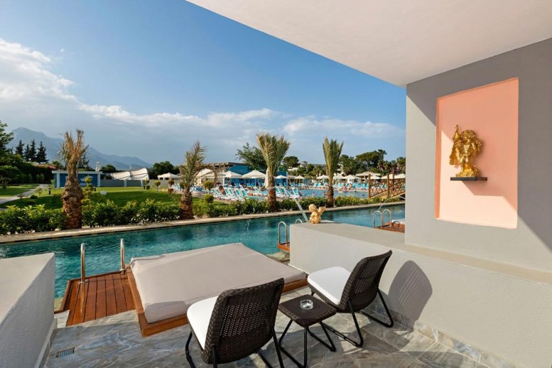 Dosinia Luxury Resort Kemer