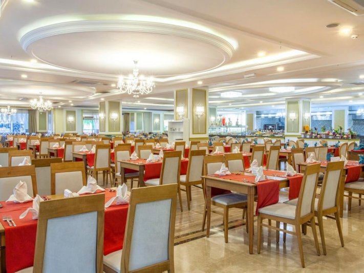 Dream World Resort & Spa Side