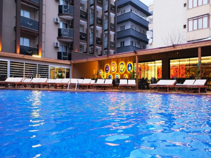 Izmir utazás Duqqan Deluxe Hotel