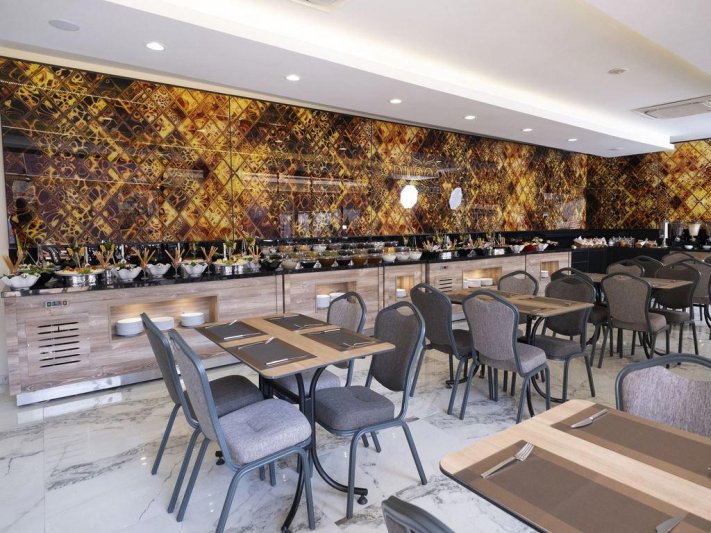 Izmir utazás Duqqan Deluxe Hotel