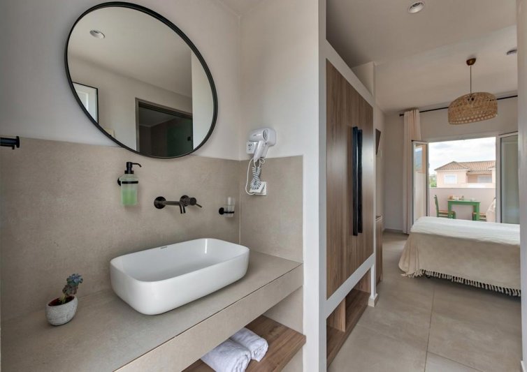 Zakynthos Agios Kirikos utazás Ecoresort Zefyros Hotel