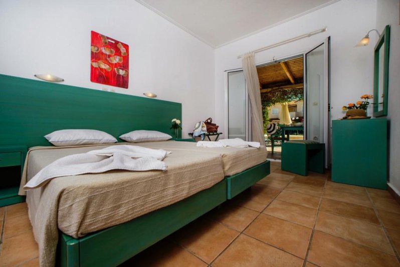 Zakynthos Agios Kirikos utazás Ecoresort Zefyros Hotel