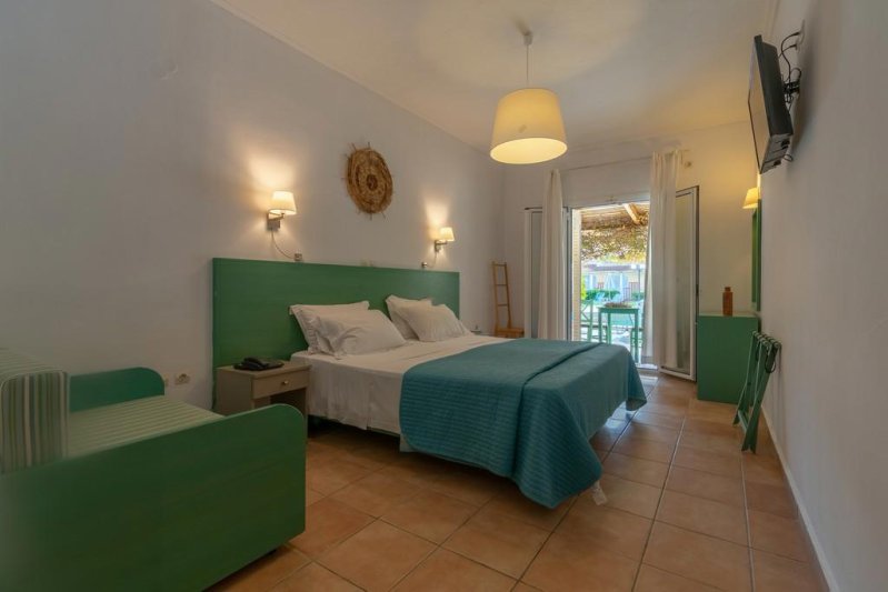 Zakynthos Agios Kirikos utazás Ecoresort Zefyros Hotel