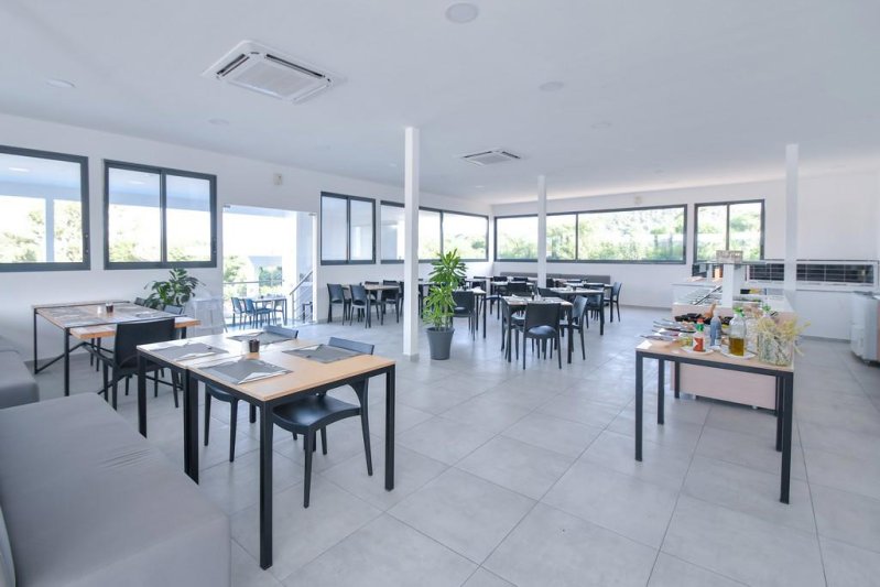 Rodosz utazás Evita Mare