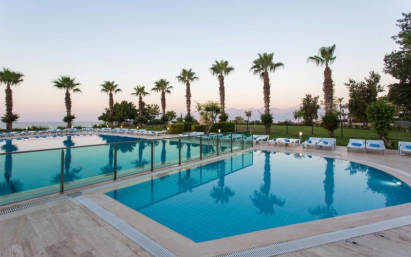 Antalya utazás Falcon Hotel