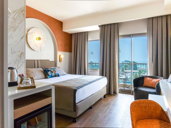 Fame Residence Lara & Spa Antalya