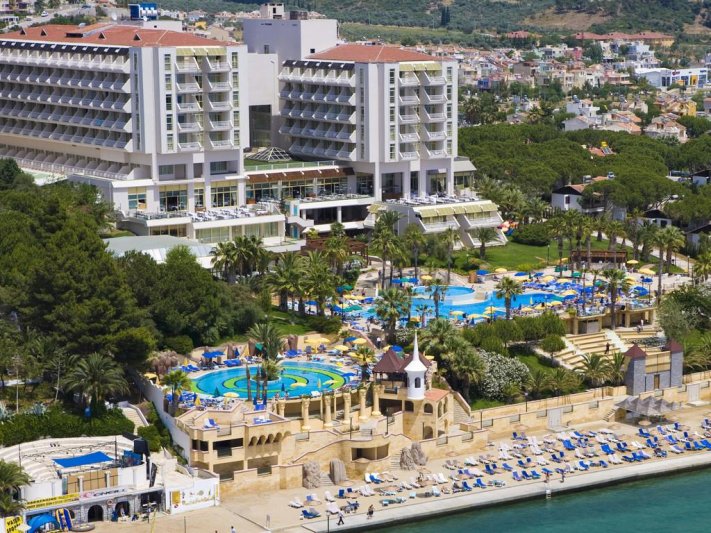Kusadasi utazás Fantasia Hotel De Luxe