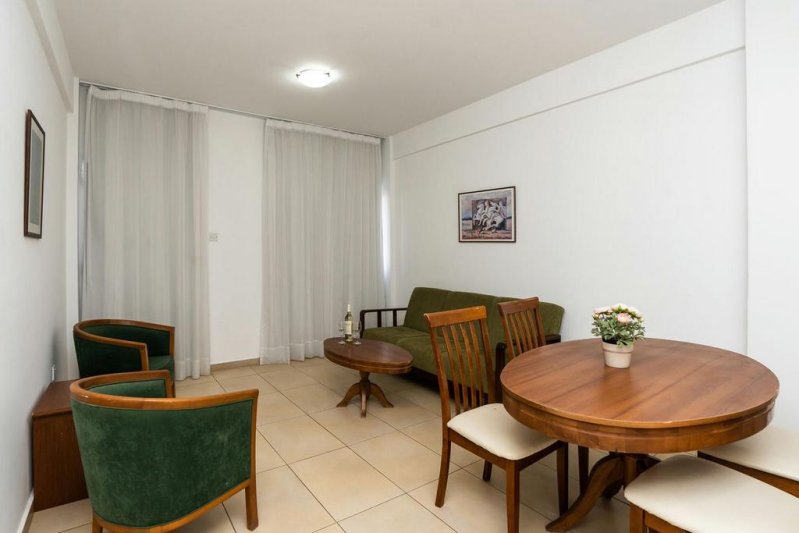 Flora Hotel Apartments Dél-Ciprus