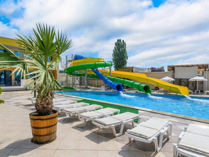 Glarus Hotel Napospart