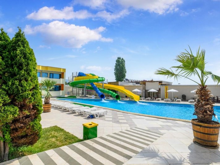 Glarus Hotel Napospart