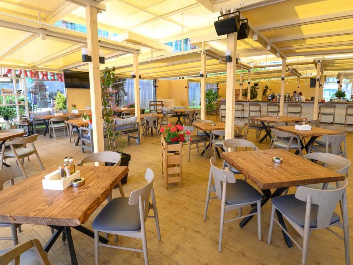 Glarus Hotel Napospart