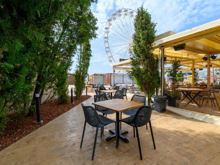 Napospart utazás Glarus Hotel