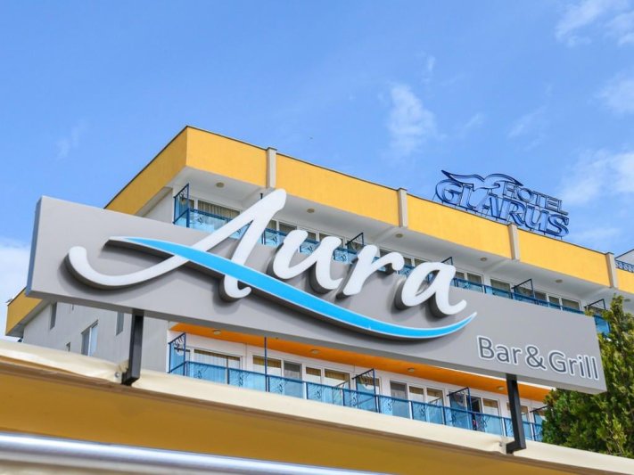 Napospart utazás Glarus Hotel