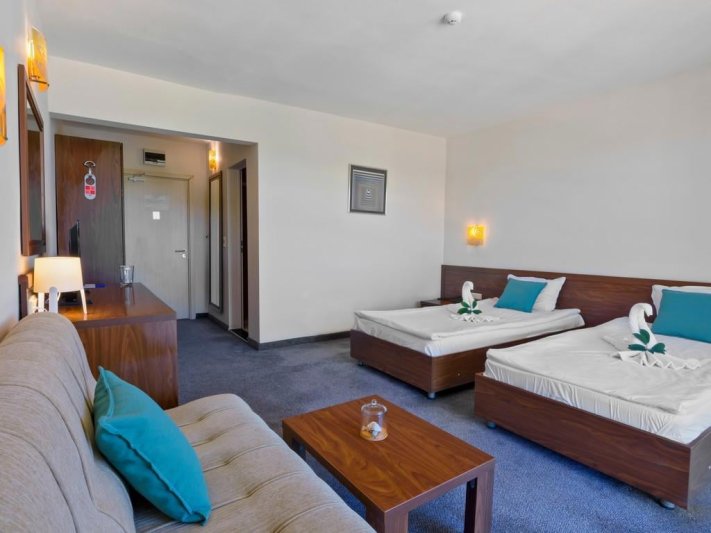 Glarus Hotel Napospart