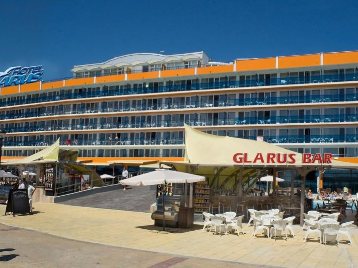 Glarus Hotel Napospart