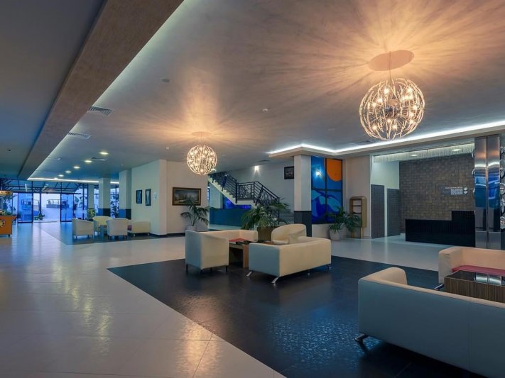 Glarus Hotel Napospart