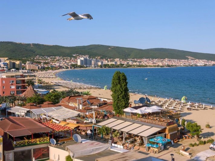 Napospart utazás Glarus Hotel