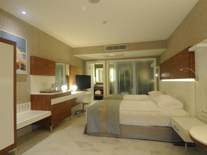 Alanya utazás Gold Island Hotel