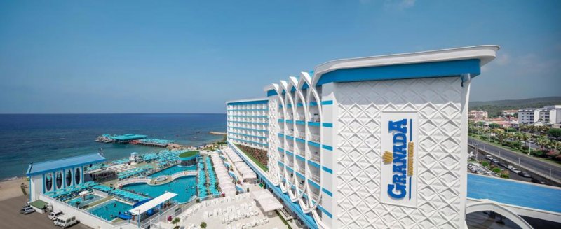 Alanya utazás Granada Luxury Beach Avsallar