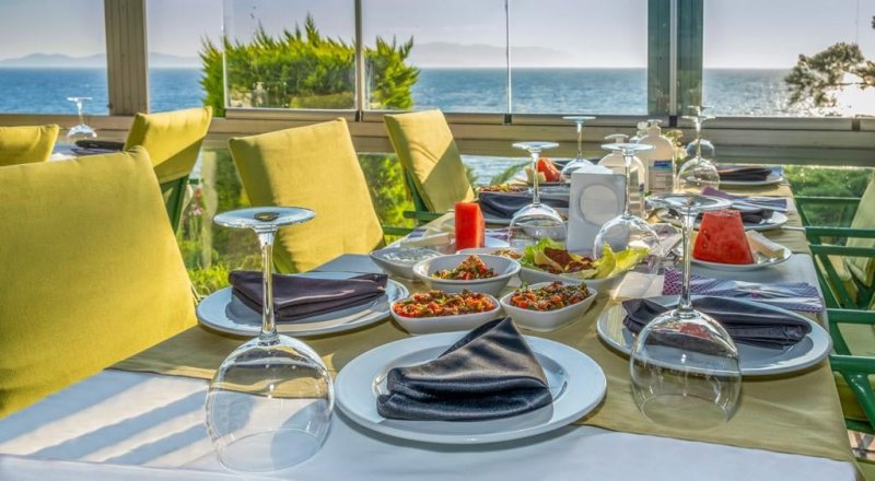 Kusadasi utazás Grand Blue Sky International