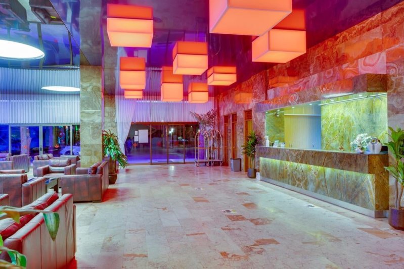 Izmir utazás Grand Efe