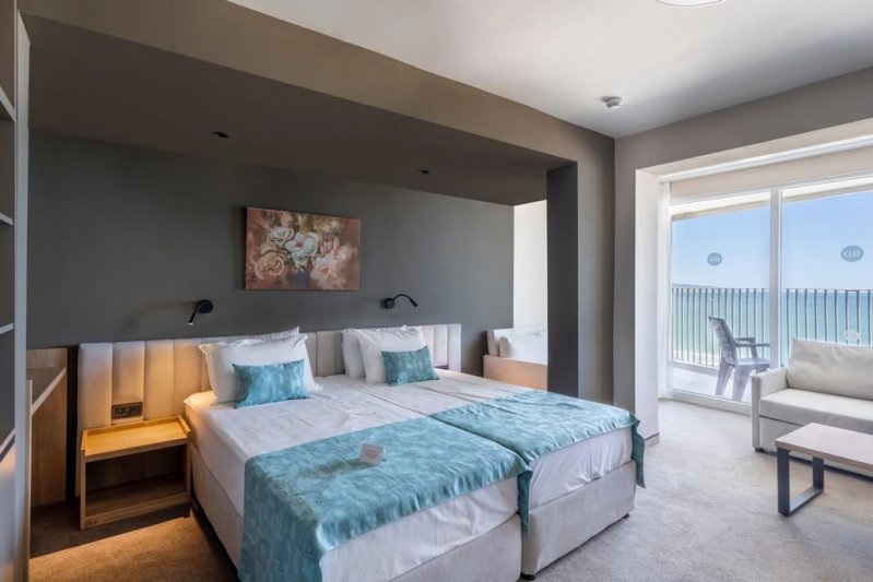 Napospart utazás Grand Hotel Sunny Beach