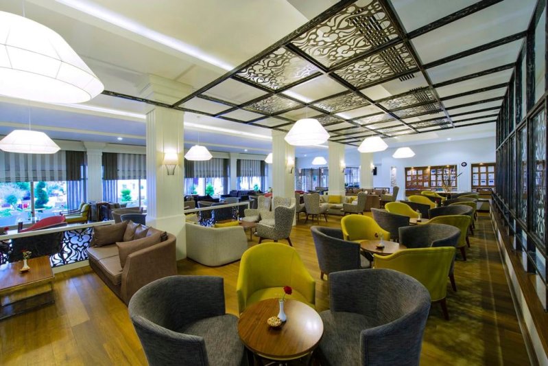 Antalya utazás Grand Park Lara