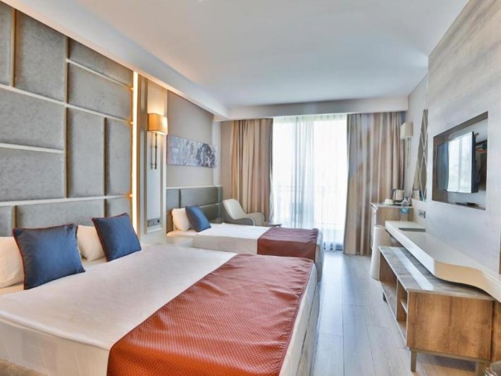 Hane Sun Elite Hotel Side