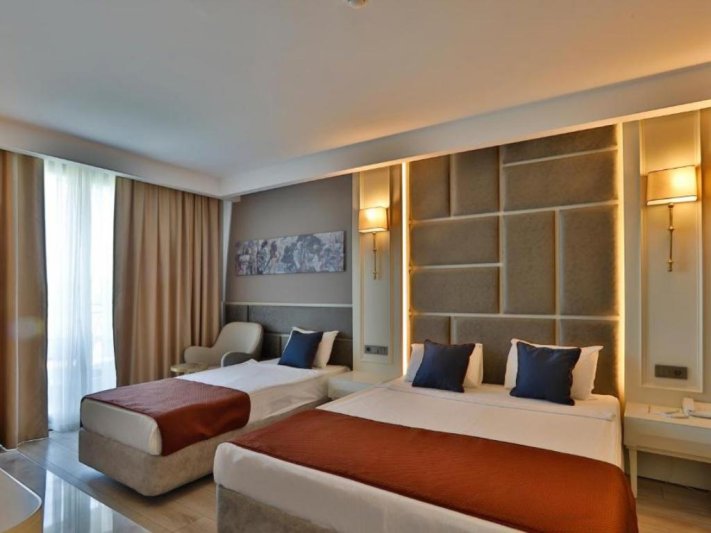 Hane Sun Elite Hotel Side