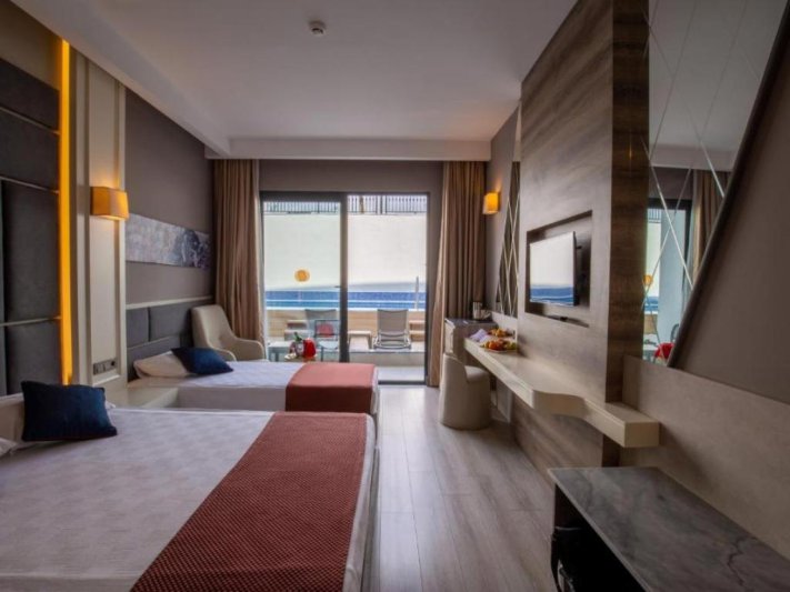 Hane Sun Elite Hotel Side
