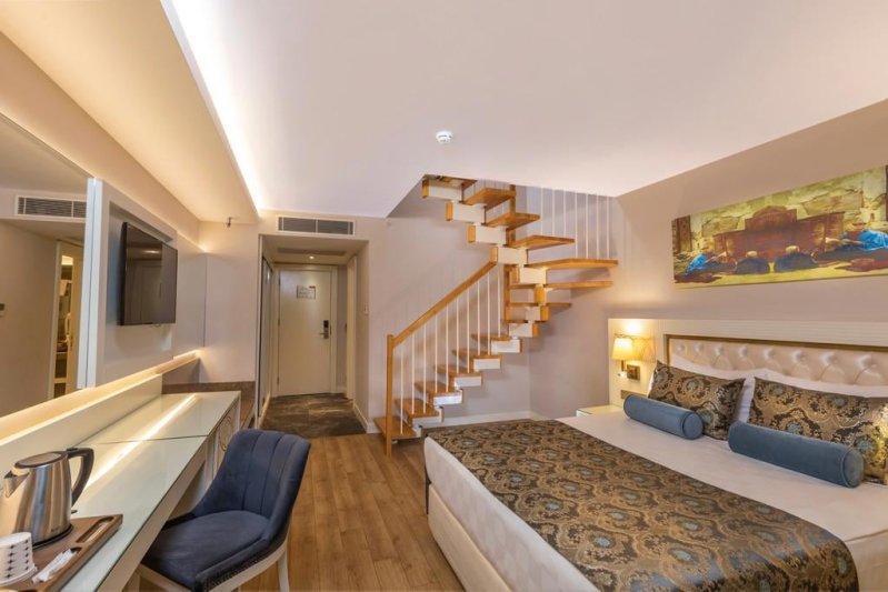 Alanya utazás Haydarpasha Palace